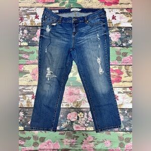 Torrid premium skinny Stretch blue denim distressed jeans size 18